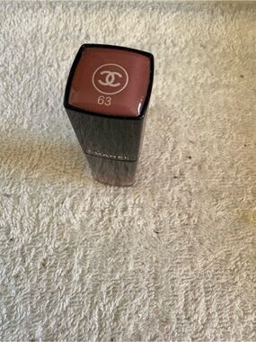 CHANEL Lipstick 63 -Ultimate